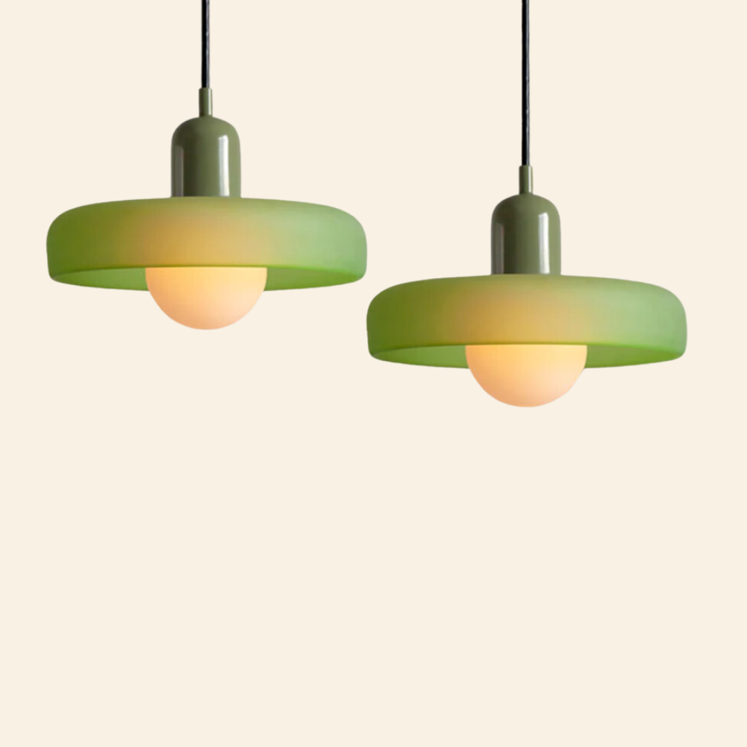 Macaron- lampa wisząca z kolorowego szkła i nowoczesnym designem