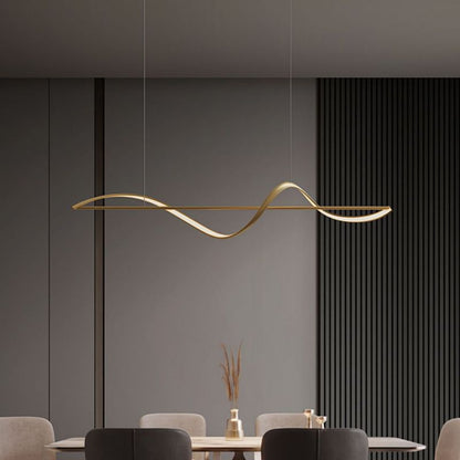 LunaGlow – Elegante Lampadario Circolare in Metallo