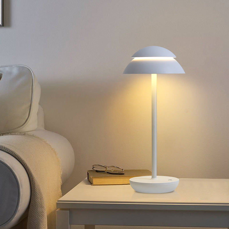 Nebula | Elegante Lampada da Tavolo LED Senza Fili