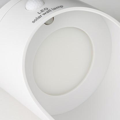 SolaréLume – Lampa ścienna na energię słoneczną w stylu europejskim z czujnikiem ruchu