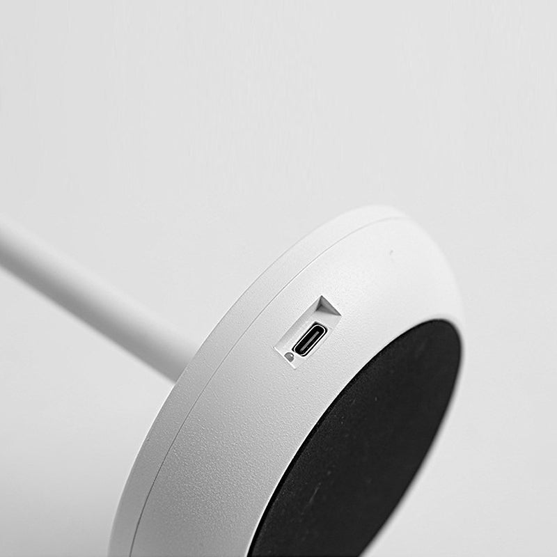 Nebula | Elegante Lampada da Tavolo LED Senza Fili