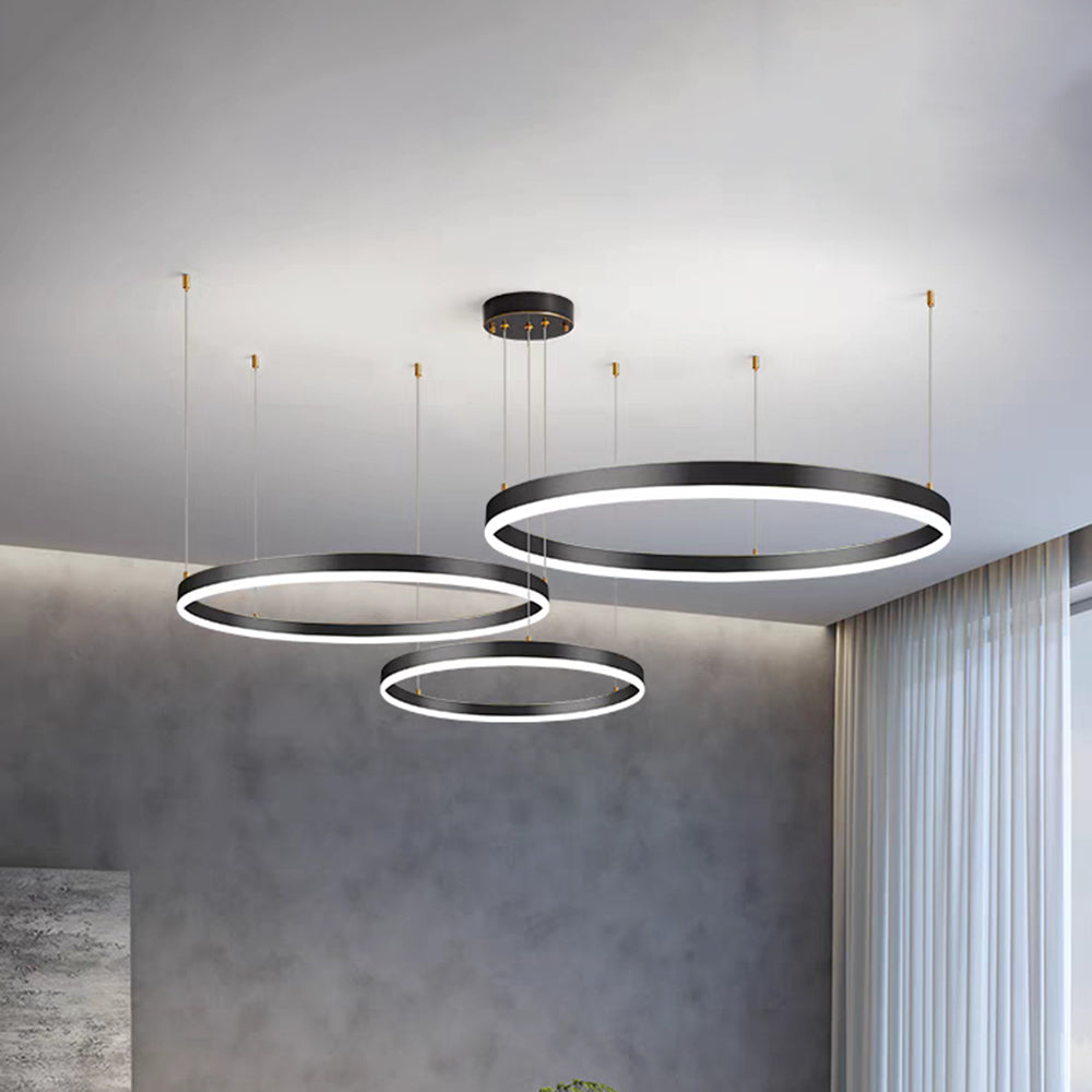 LunaGlow – Elegante Lampadario Circolare in Metallo
