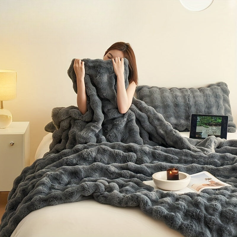SnuggleSoft™ | Coperta in Pile Doppia Faccia per Comfort e Calore Estremo