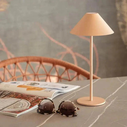 NovaGlow  - Bezprzewodowa wodoodporna lampka stołowa