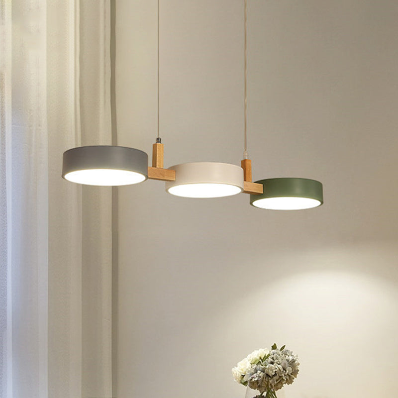 Caliora | Lampada da soffitto moderna con braccio in legno