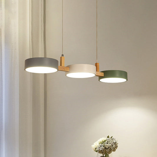 Caliora | Lampada da soffitto moderna con braccio in legno