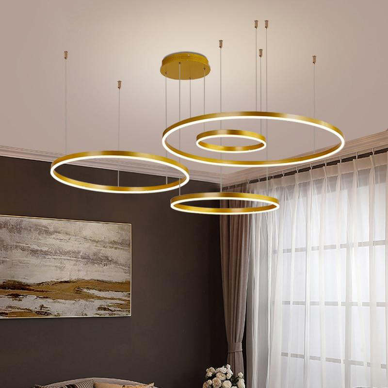 LunaGlow – Elegante Lampadario Circolare in Metallo