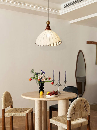 VELMARA Lampada a sospensione – Paralume in tessuto plissé con legno e metallo color oro – Ø40 cm