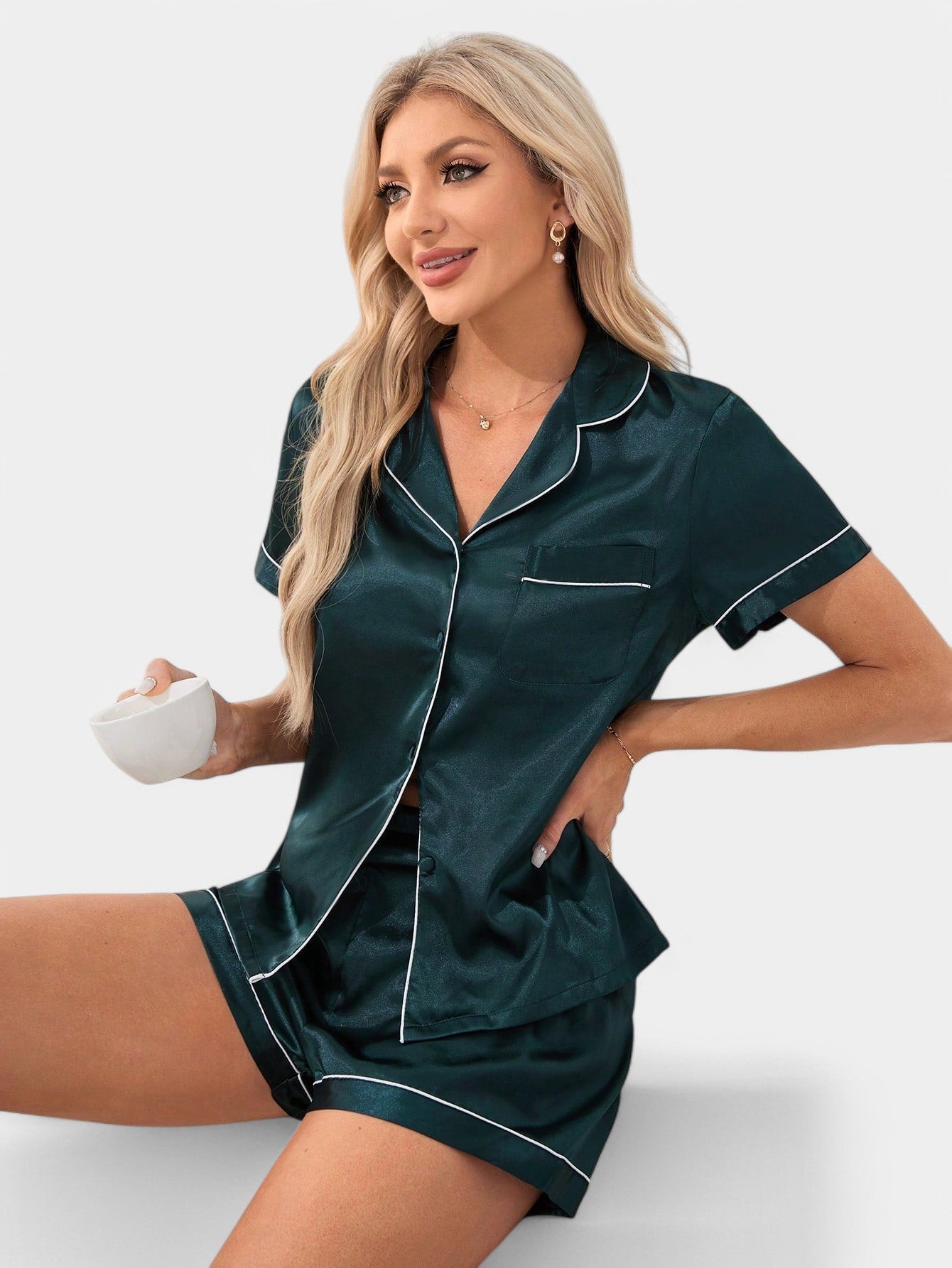 Glame Pyjama set - Comfortabele satijnen pyjama met kort broekje