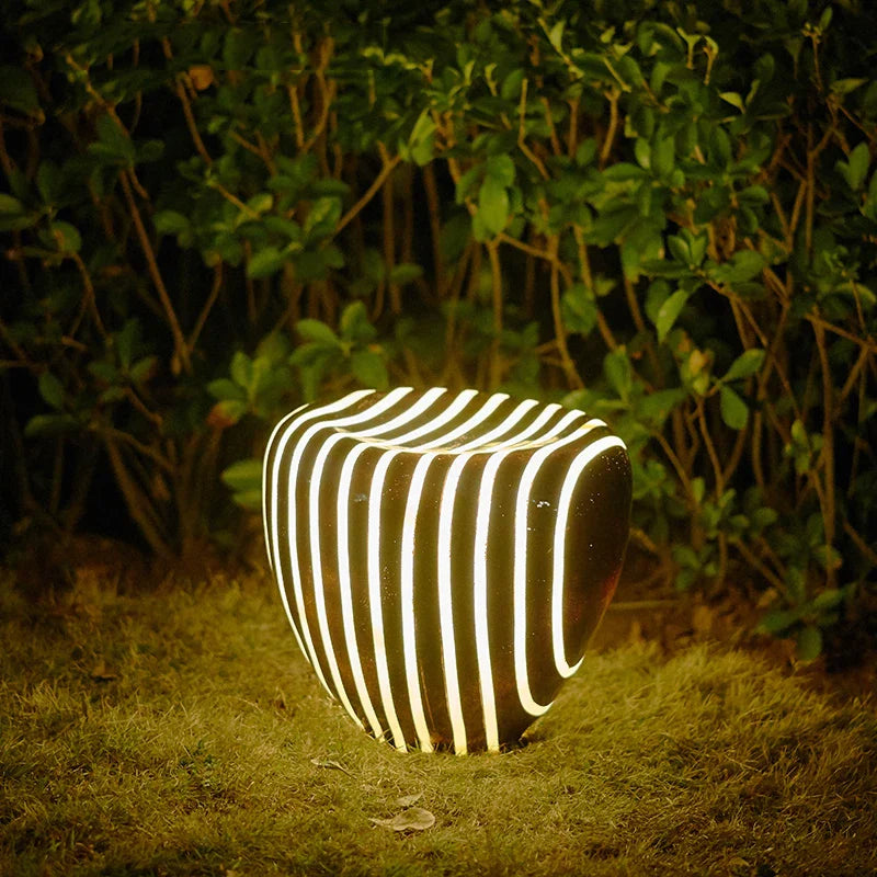 Nivora | Creatieve Steen Tuinlamp