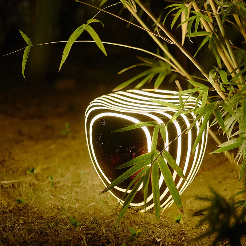 Nivora | Creatieve Steen Tuinlamp