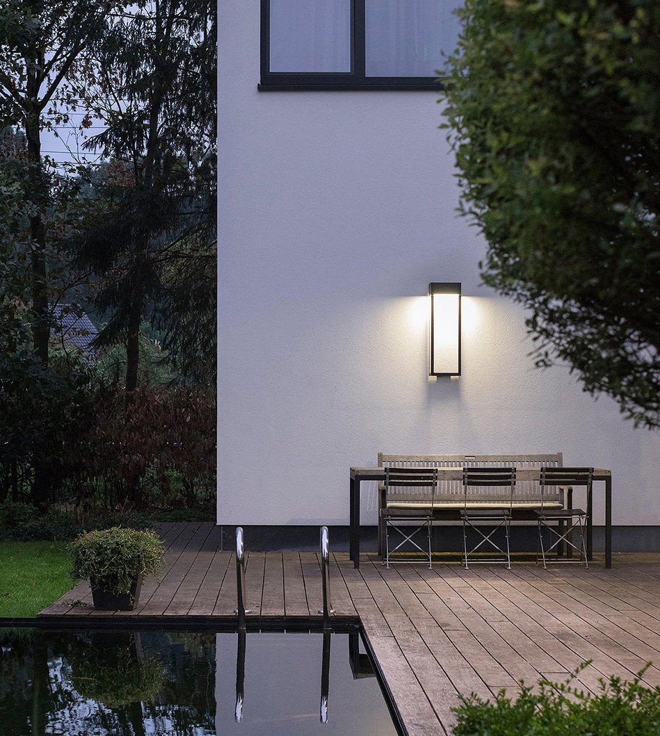 Omira | Wodoodporna nowoczesna lampa portalowa z prowadzeniem światła