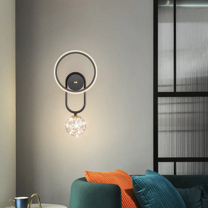 GlowVogue – Lampada da parete LED moderna in oro con globo di vetro