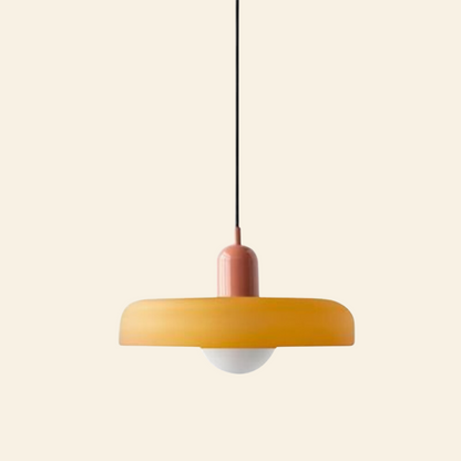 Macaron- lampa wisząca z kolorowego szkła i nowoczesnym designem