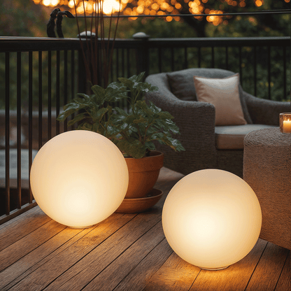 GlowSphere | Lampada a Sfera da Giardino LED – Alimentazione AC – Illuminazione Esterna Atmosferica – Plastica – Design Rotondo