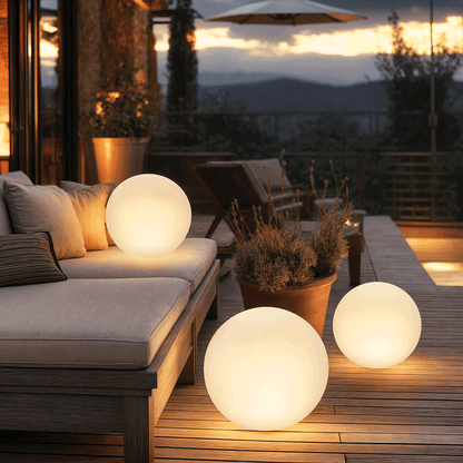 GlowSphere | Lampada a Sfera da Giardino LED – Alimentazione AC – Illuminazione Esterna Atmosferica – Plastica – Design Rotondo
