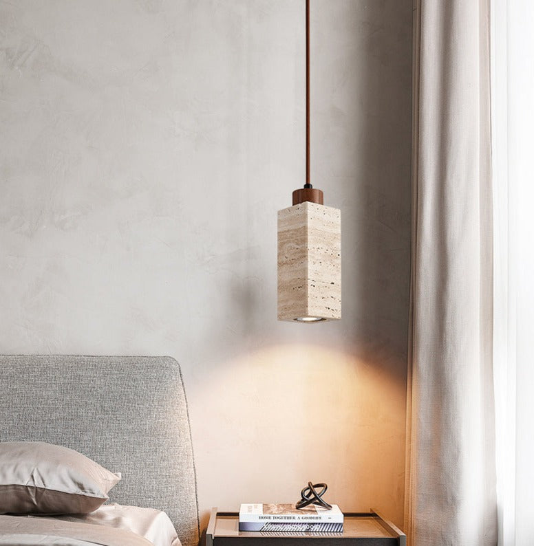 Wisiorek z marmuru Wabi-Sabi