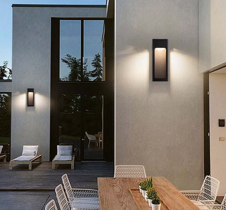 Helys | Lampada da parete per villa in alluminio