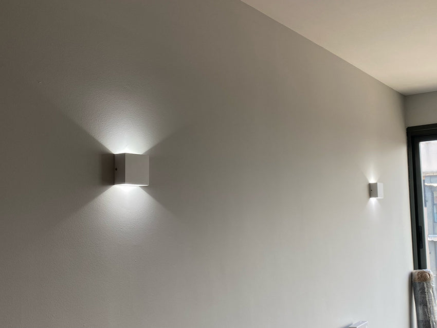 Suntra | Minimalistyczna lampa ścienna zewnętrzna