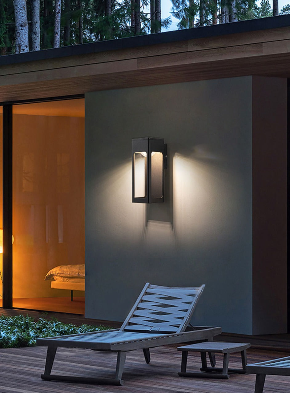 Helys | Lampada da parete per villa in alluminio