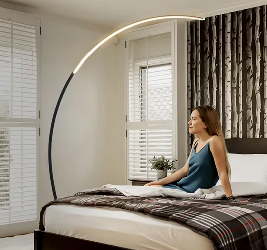 Lampada da terra design dimmerabile LUMORA con luce LED calda (2700K)