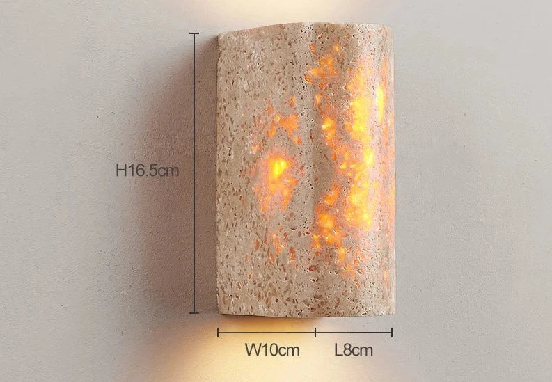 Soma | Lampada da parete esterna minimalista in travertino