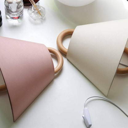 Aine – Wandlamp van Hout & Textiel – Minimalistisch Vintage Design – Warm Diffuus Licht – 34x30 cm