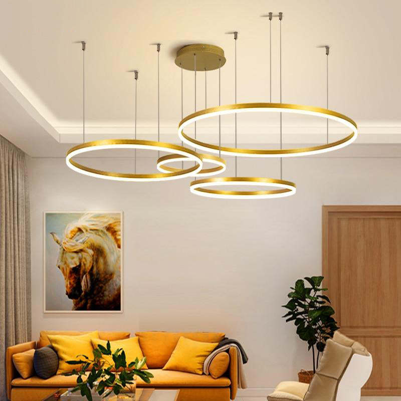 LunaGlow – Elegante Lampadario Circolare in Metallo