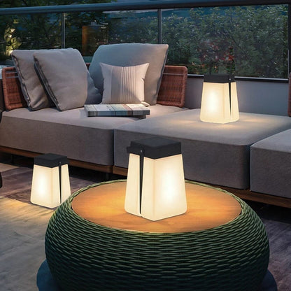 SAVANNIA | Lampada Solare da Esterno – Lampada da Giardino LED in Stile Scandinavo – Resistente alle Intemperie – Alluminio Nero Opaco – Design Nordico