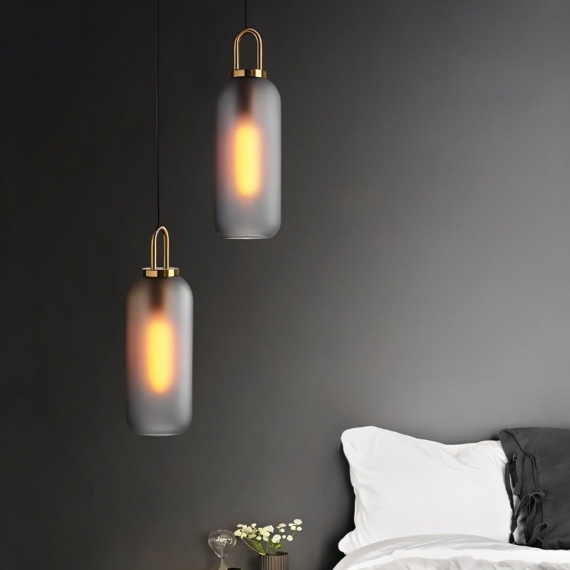 GlasNura – Lampada a sospensione moderna con vetro grigio o trasparente e dettagli in ottone