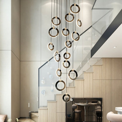 KhaatemLuce – Futurystyczna lampa wisząca LED z wieloma pierścieniami – regulowana wysokość – nowoczesny design