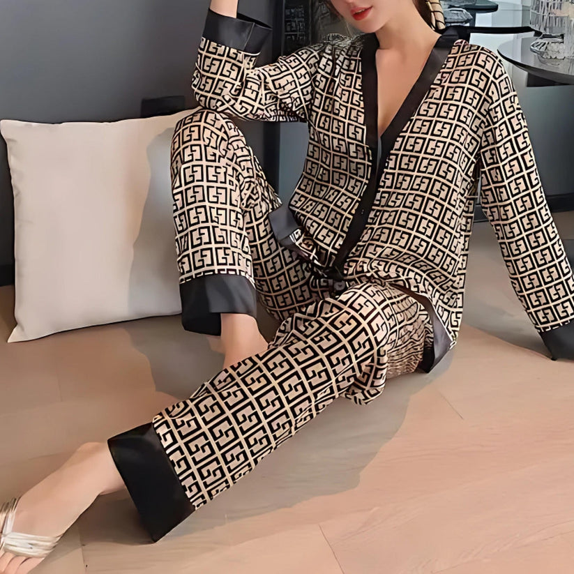 Liselle - Set Pigiama in Raso Geometrico Elegante