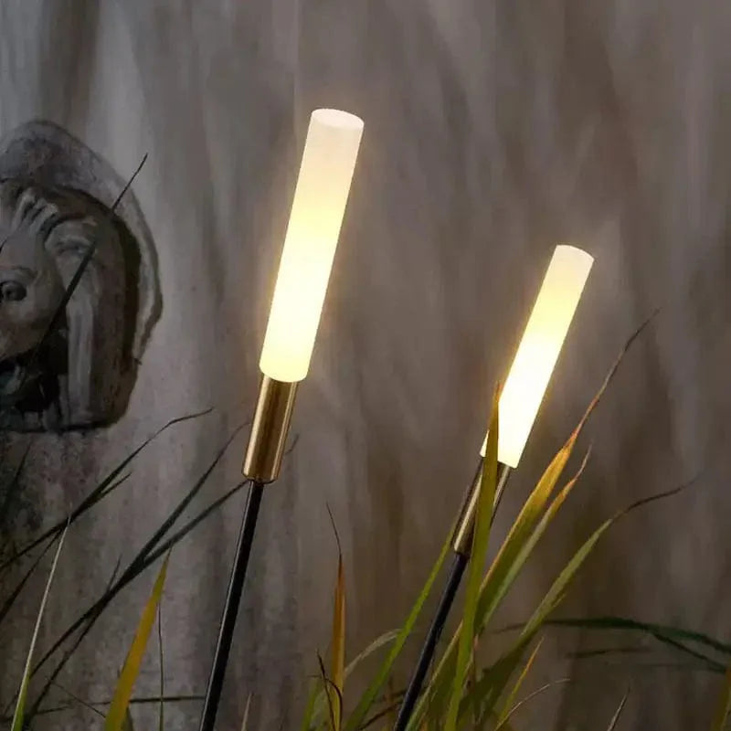 SolarReed – Lampa zewnętrzna w kształcie trzciny zasilana energią słoneczną